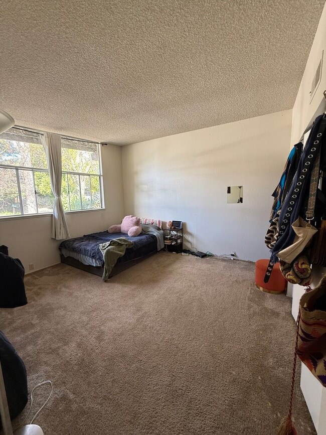 Building Photo - 3210 Trawler Pl