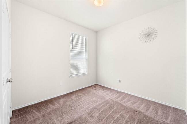 Building Photo - 4423 Champions Landing Dr
