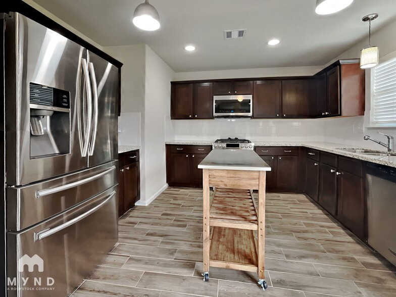 Building Photo - 4928 Stimson St