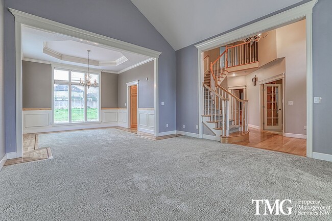 Building Photo - Stunning Home in Sought-After Ashley Heights!