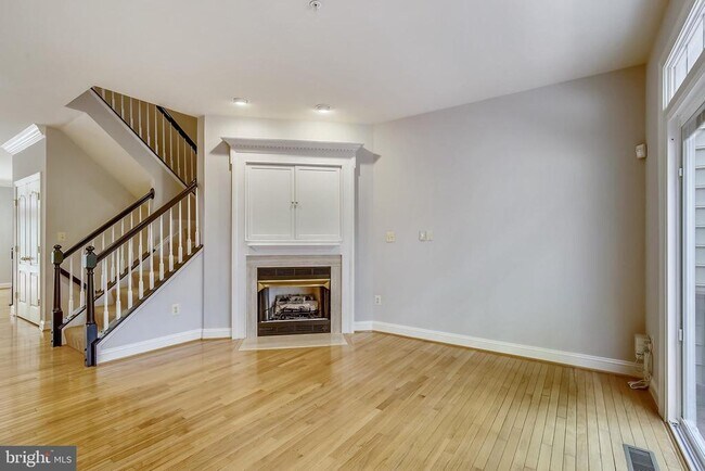 Building Photo - 10555 Tuckerman Heights Cir