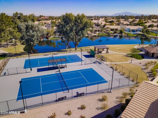 Building Photo - 4077 S Sabrina Dr