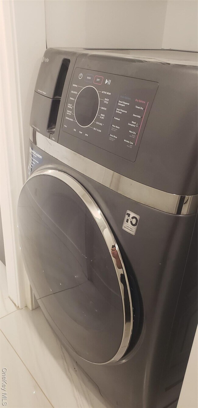 Building Photo - 151 Michigan Rd