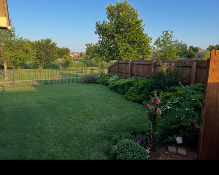 Building Photo - 18400 Agua Dr