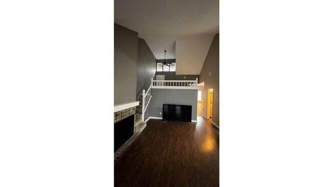 Building Photo - 126 Summer Pl Cir