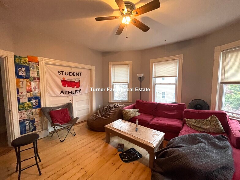 Building Photo - 36 Cherokee St