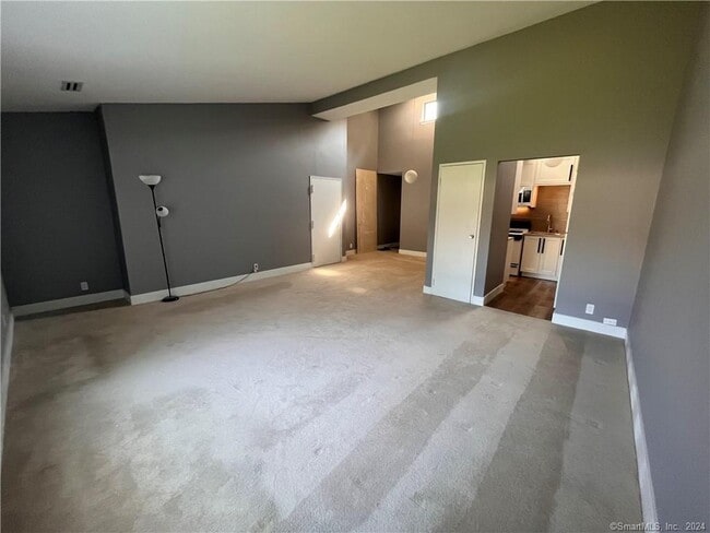 Building Photo - 60 Olcott Way