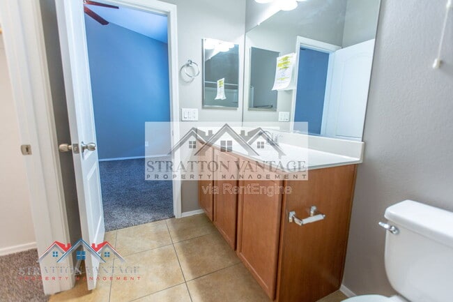 Building Photo - 900 S 94th St