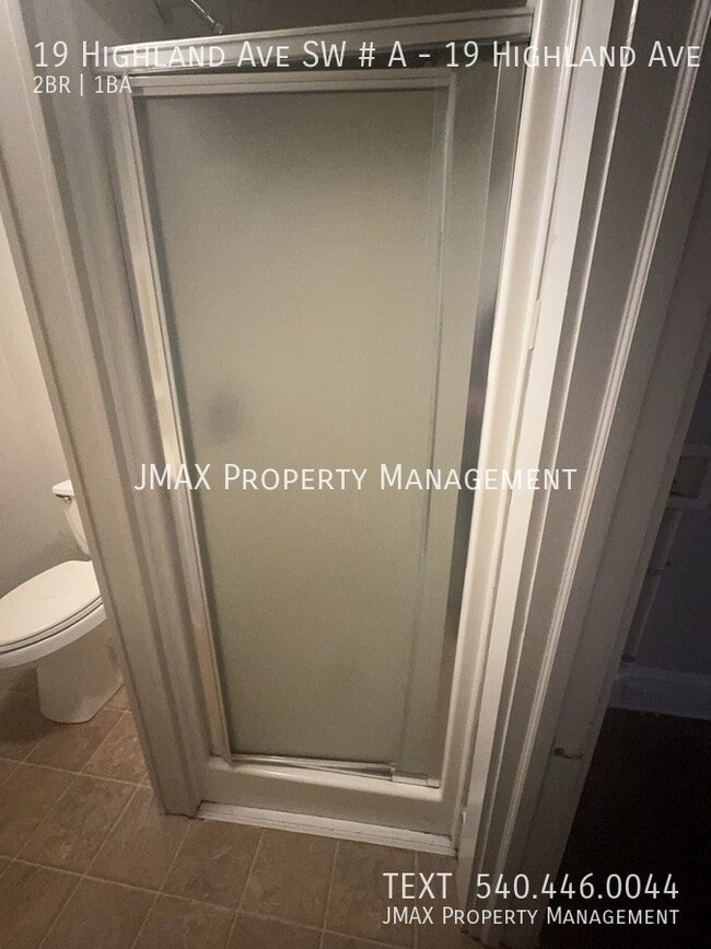 Building Photo - 19 Highland Ave SW