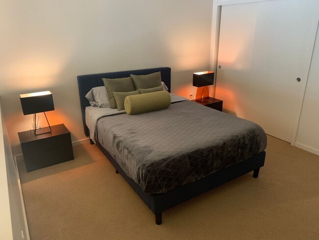 Building Photo - ICON Loft Available April 1st!