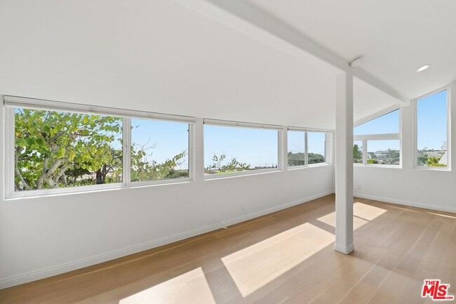 Building Photo - 18149 Wakecrest Dr