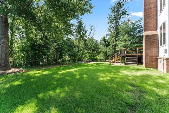 Building Photo - 47 Stonehenge Dr