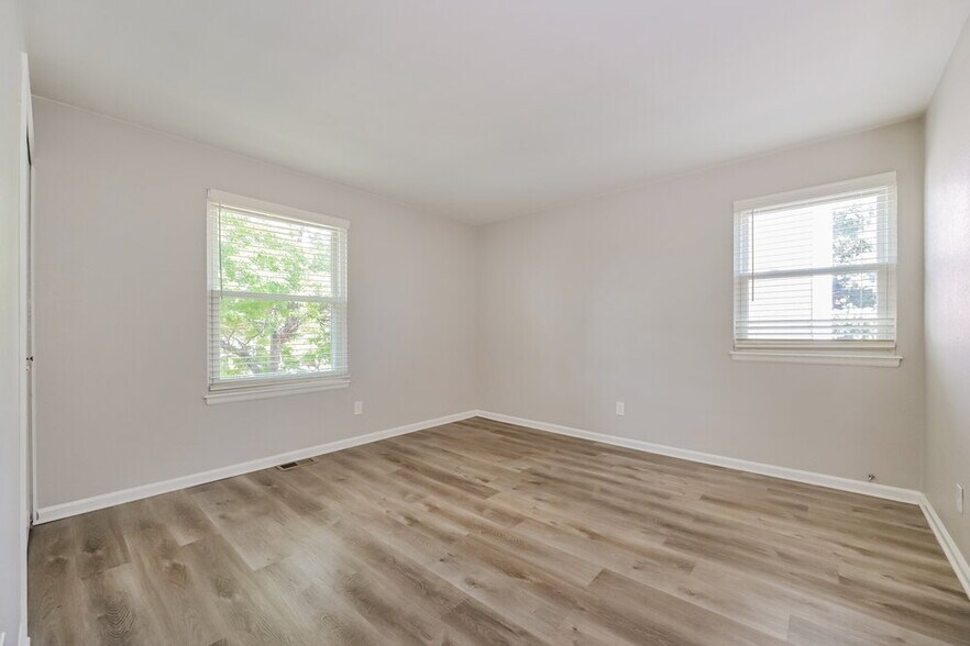 Building Photo - 645 S Joplin St