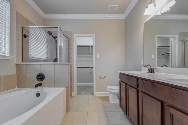 Building Photo - 6107 Nicholas Ln