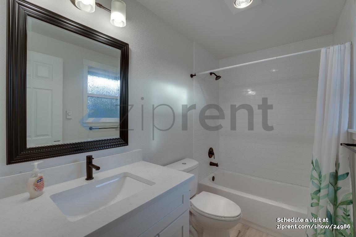 Building Photo - 732 Natalie Pl