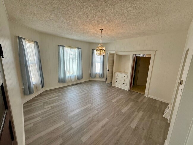 Building Photo - Charming 4-Bedroom, 2-Bath Victorian Home ...