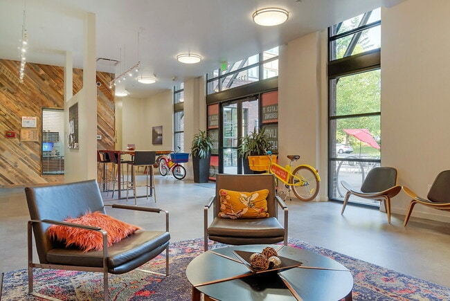 Building Photo - Slater 116