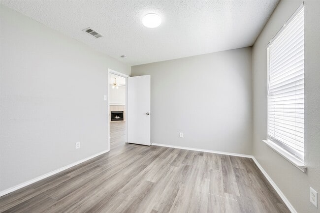 Building Photo - 6431 St Leonard Dr