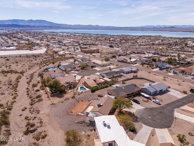Building Photo - 2150 Lake Havasu Plaza