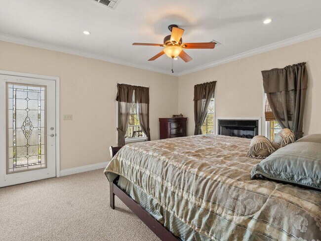 Building Photo - 652 Emory Landing Rd