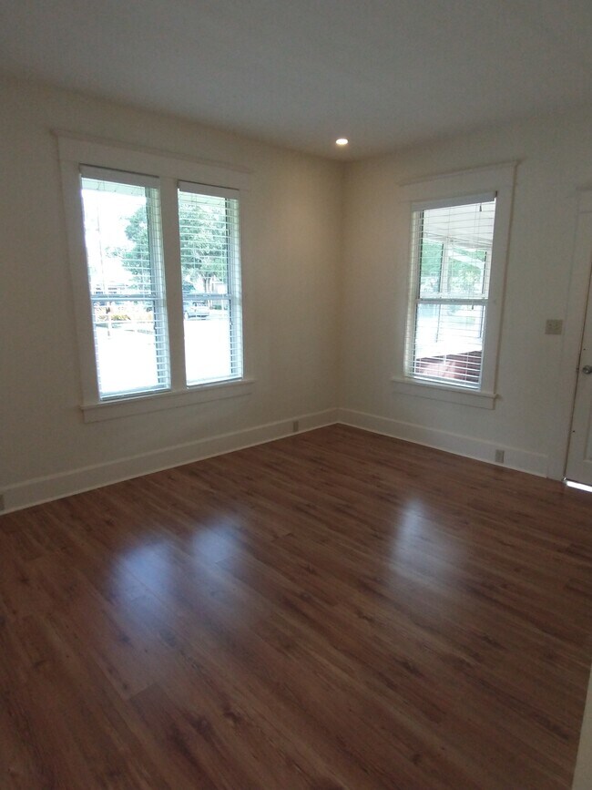 Building Photo - 1240 13th St N