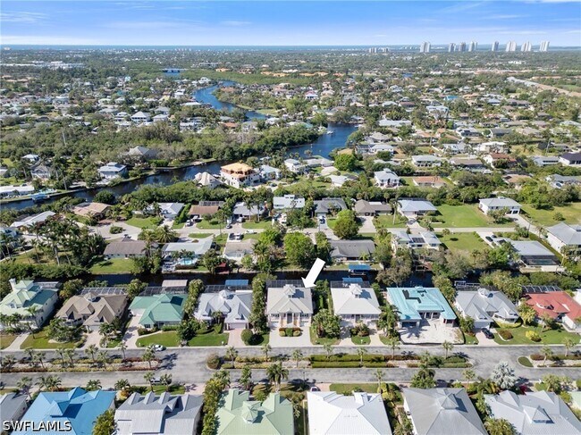 Building Photo - 27130 Flamingo Dr