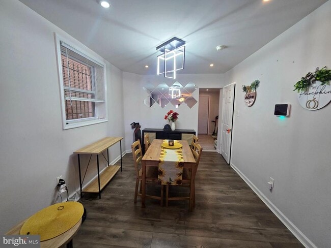 Building Photo - 457 N Edgewood St