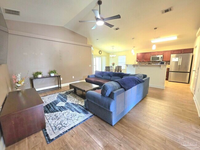 Building Photo - 197 Millet Cir