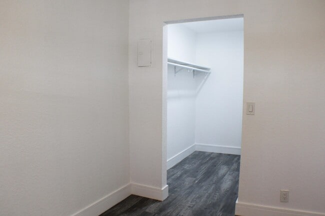 Building Photo - 89 Brittany Ln