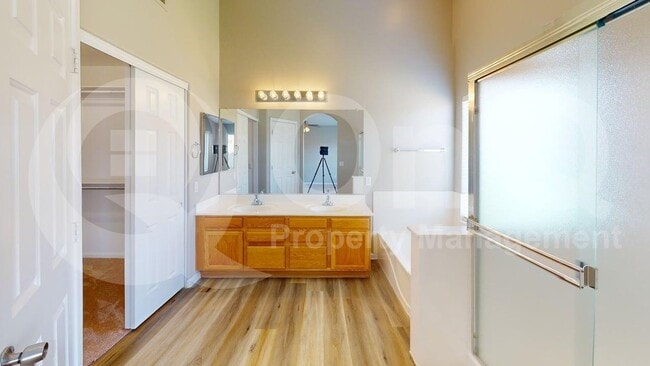 Building Photo - 4722 E Verbena Dr