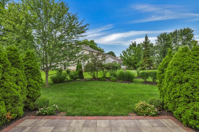 Building Photo - 6715 Sunningdale Dr