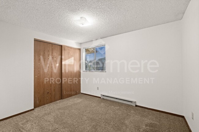 Building Photo - **Half Off first full month special** Fantastic 3-Bedroom Home In Liberty Lake