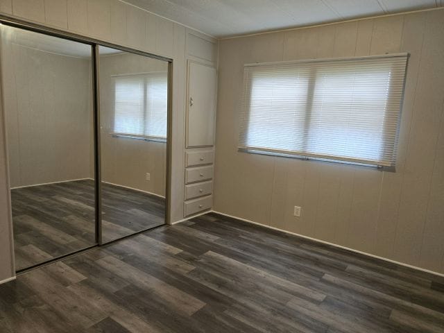 Building Photo - 311 49th Ave Terrace W