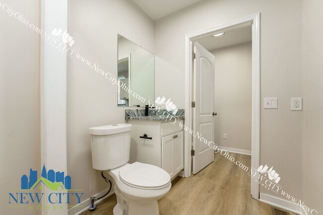 Building Photo - 53-55 Hawkes Avenue, Columbus, OH 43222