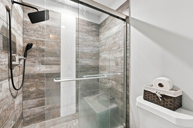 Building Photo - 2581 Carambola Cir N