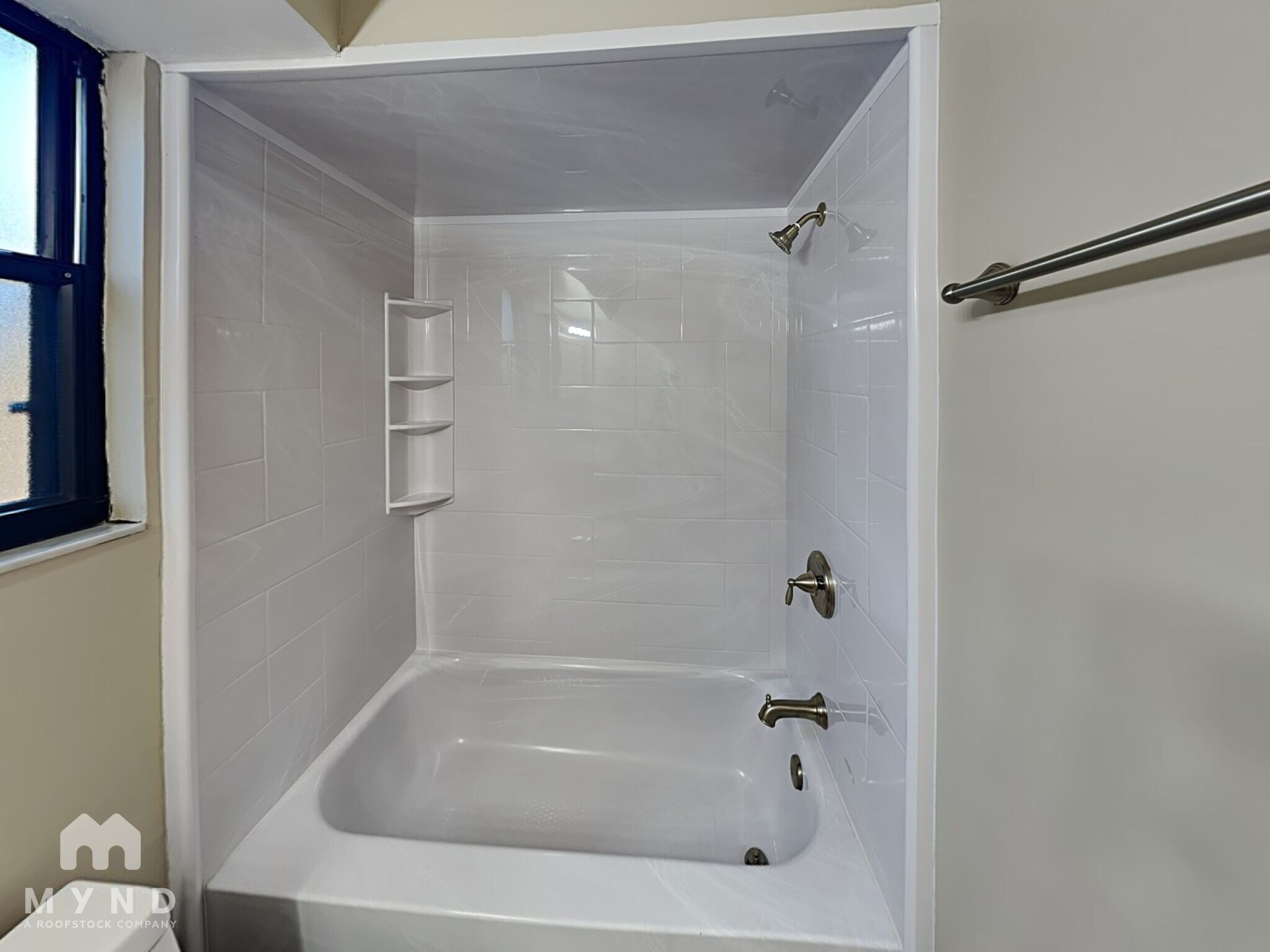Building Photo - 3315 Blackfoot Trail S
