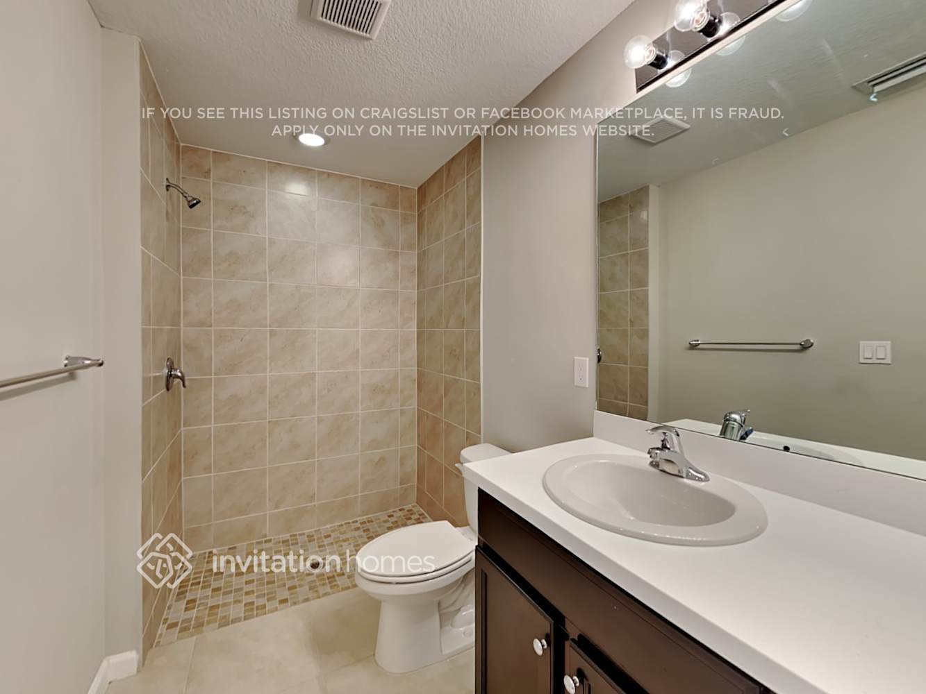 Building Photo - 1580 SW California Blvd