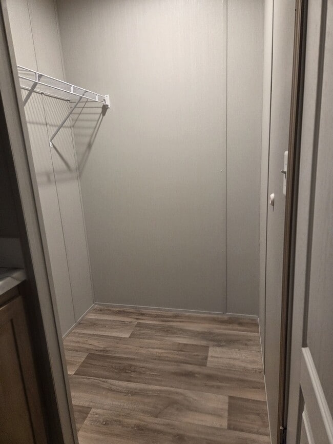 Building Photo - Lovely 3 Bedroom/2 Bath Single Wide in Madison