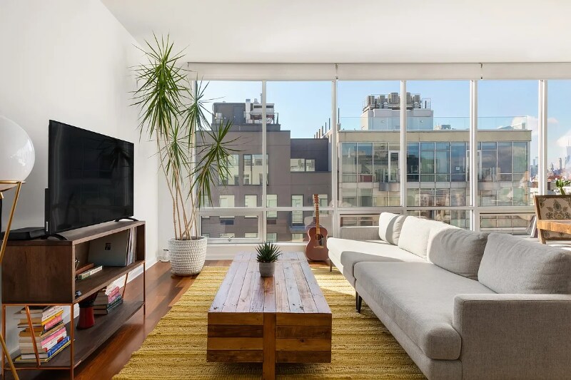 Building Photo - 170 N 11th St
