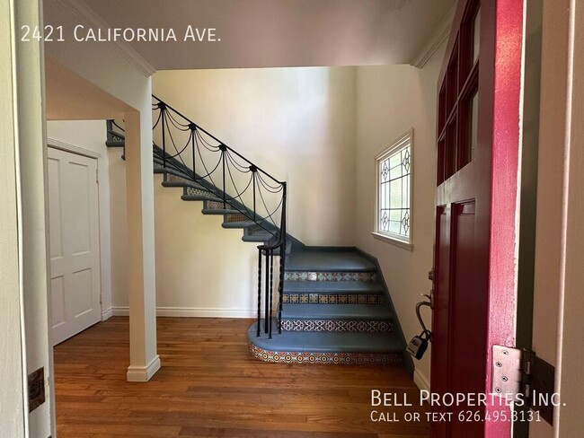 Building Photo - 2421 California Ave