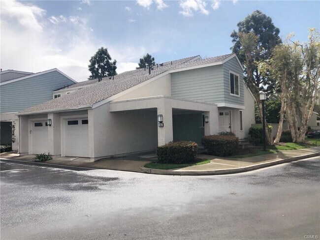 Building Photo - 406 Deerfield Ave