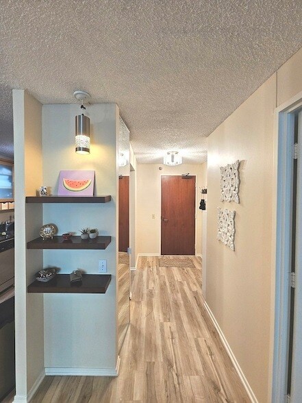 Building Photo - 440 N McClurg Ct