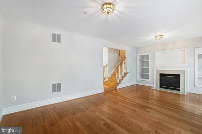 Building Photo - 709 Catts Tavern Dr