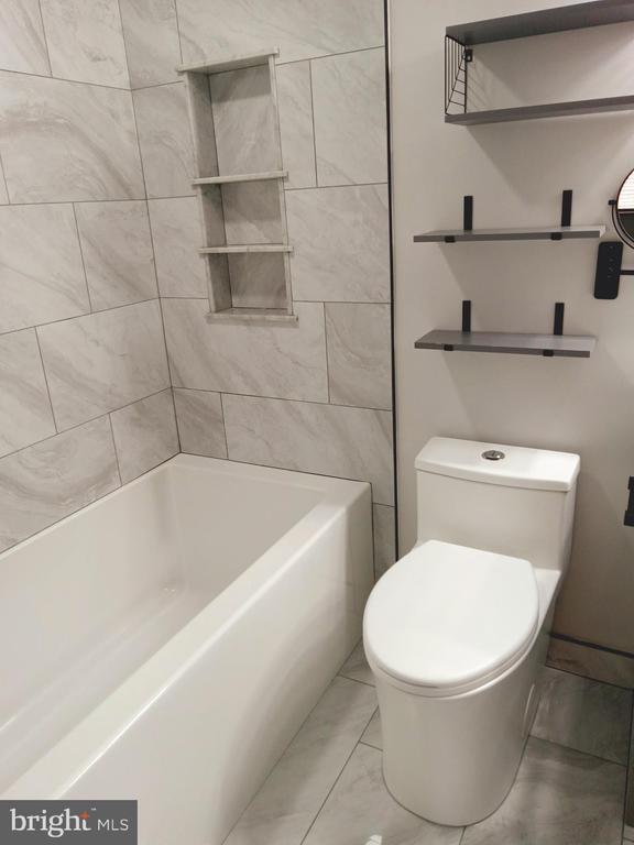 Building Photo - 4808 Moorland Ln