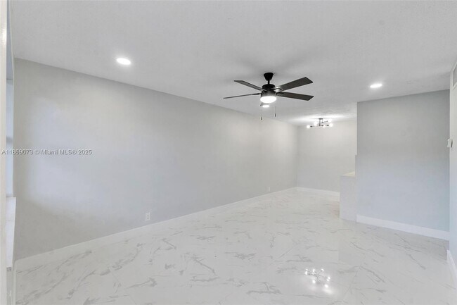 Primary Photo - 5305 NW 18th St