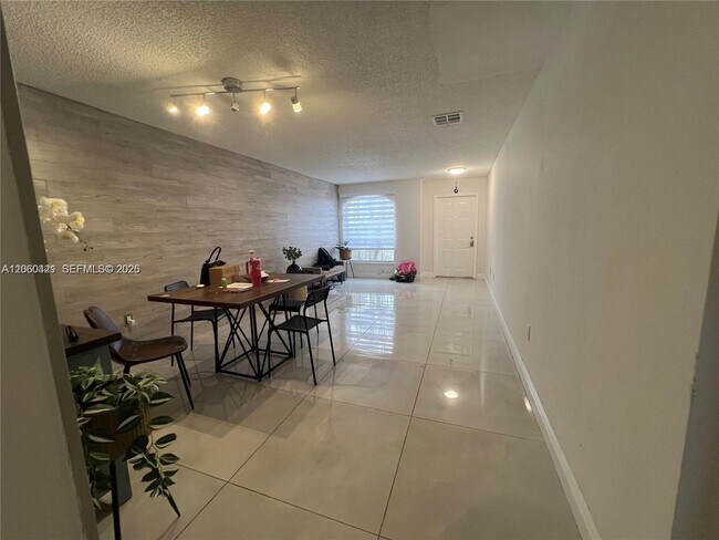 Building Photo - 11612 NW 50th Terrace