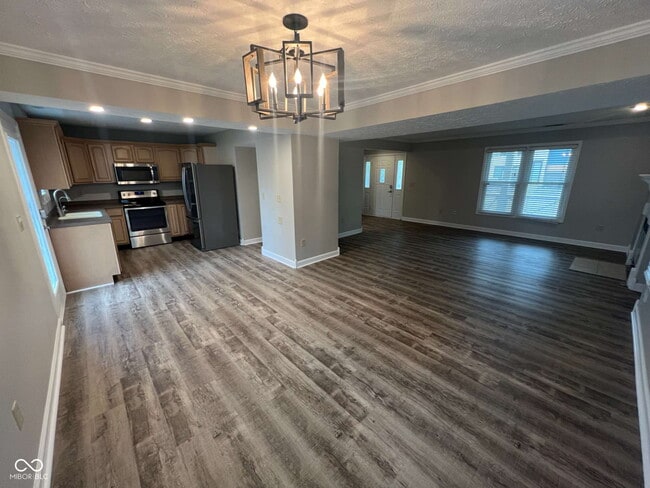 Building Photo - 2611 N Delaware St