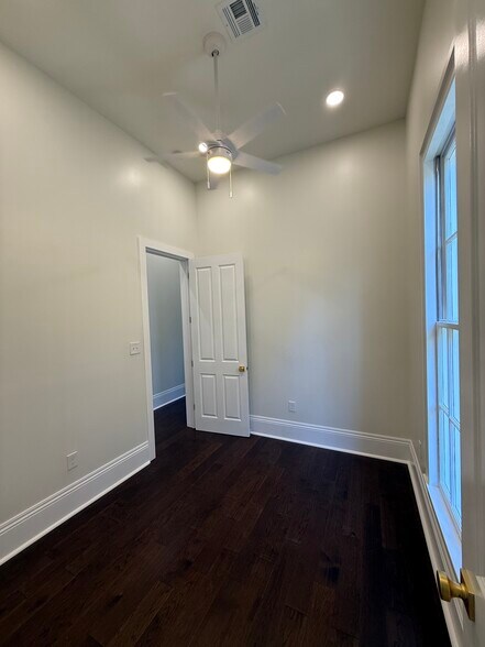 Building Photo - 1421 Thalia St