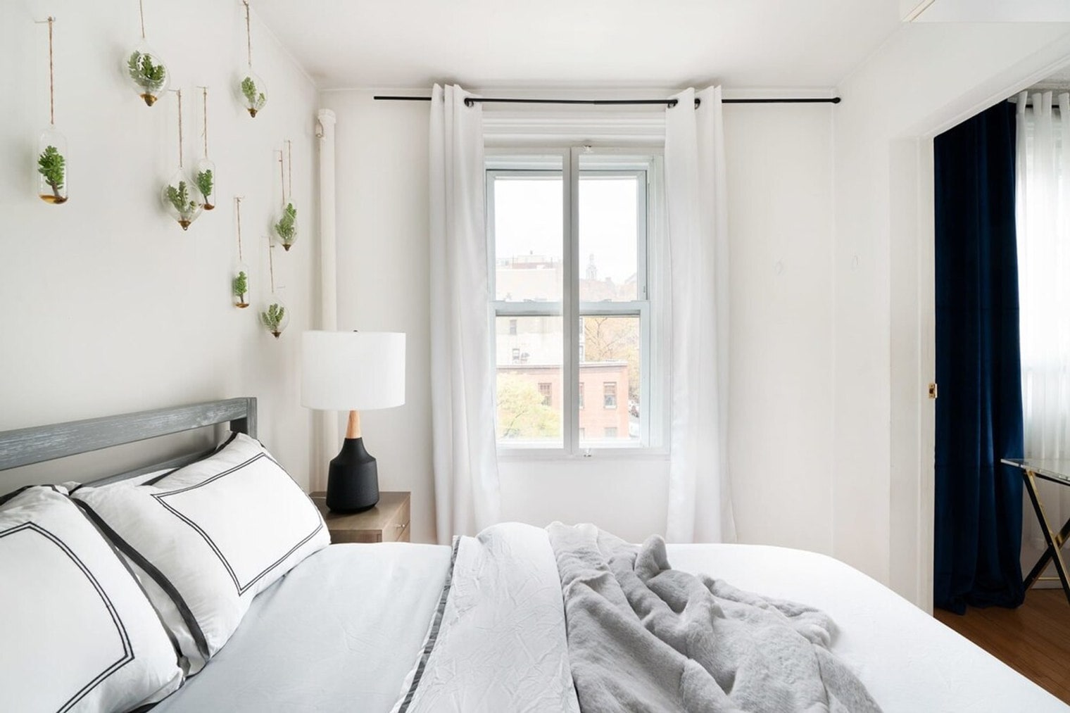 Building Photo - 465 6th Ave