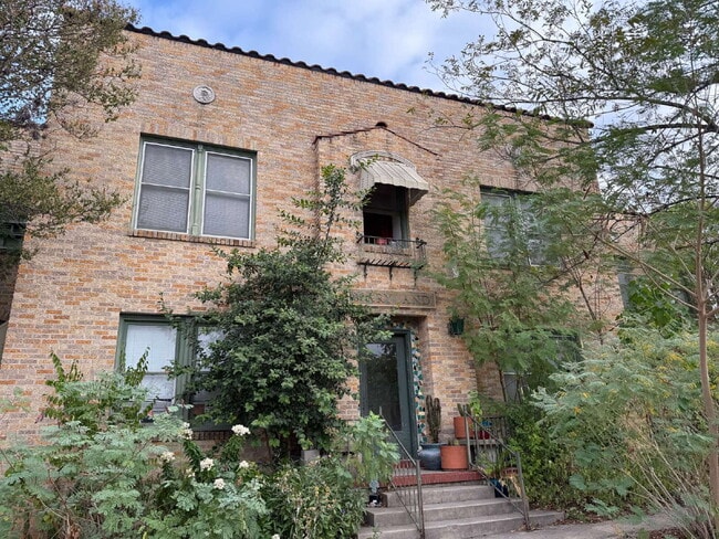 Primary Photo - One Bed/One Bath with Historic Charm